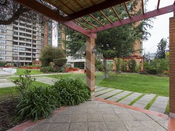 Departamento en Venta en Santa Marta de Huechuraba con el Sauce Sur