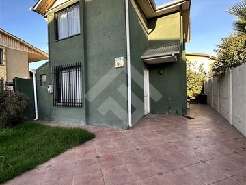 Casa en Venta en 4 poniente con Del Ferrocarril
