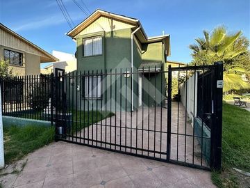 Casa en Venta en 4 poniente con Del Ferrocarril