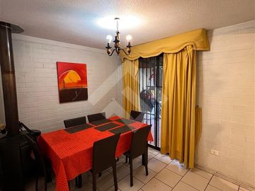 Casa en Venta en 4 poniente con Del Ferrocarril