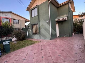 Casa en Venta en 4 poniente con Del Ferrocarril