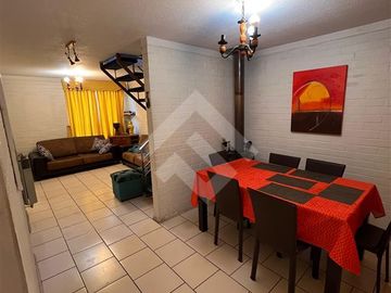 Casa en Venta en 4 poniente con Del Ferrocarril