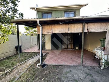 Casa en Venta en 4 poniente con Del Ferrocarril
