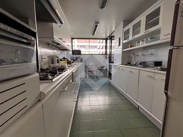 Departamento en Venta en PLL Luis Carrera, Las Hualtatas, Parque Arauco