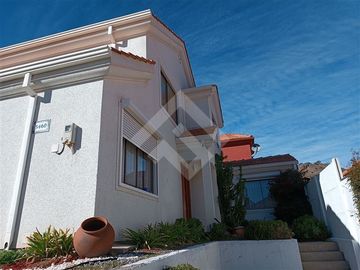 Casa en Venta en Los Arrayanes Sur/Cumbres de la Viña