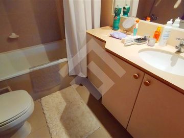 Departamento en Venta en Las Tranqueras, Cercano a Av. Las Condes