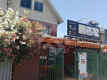 Casa en Venta en Rojas Magallanes / Jardin Alto