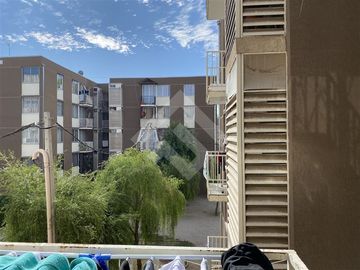 Departamento en Venta en Federico Errazuriz /La Hondonada