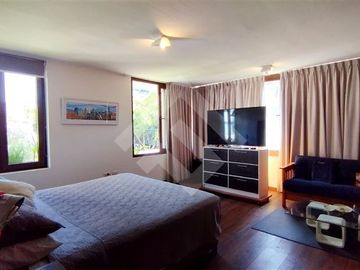 Departamento en Venta en Suecia, a pasos del metro Los Leones