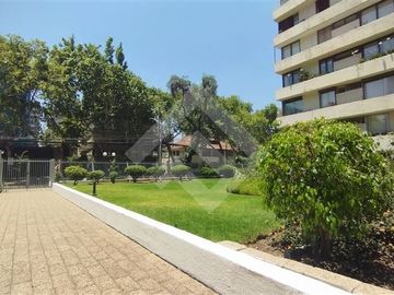 Departamento en Venta en Suecia, a pasos del metro Los Leones