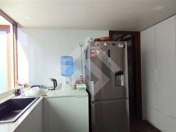 Departamento en Venta en Suecia, a pasos del metro Los Leones