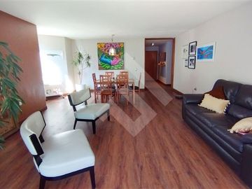 Departamento en Venta en Suecia, a pasos del metro Los Leones