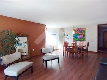 Departamento en Venta en Suecia, a pasos del metro Los Leones
