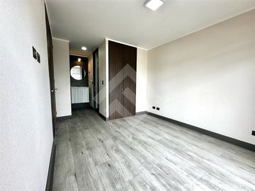 Departamento en Venta en Av. Vicuña Mackenna Oriente/Metro Vicente Valdés