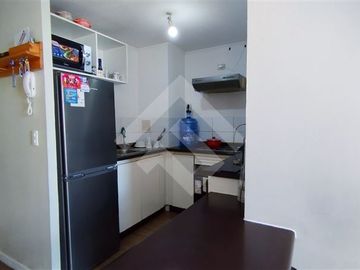 Departamento en Venta en Calle Santa Petronila a pocos metros del metro Las Rejas