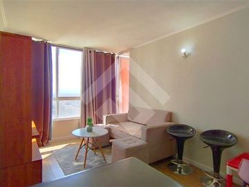 Departamento en Venta en Calle Santa Petronila a pocos metros del metro Las Rejas