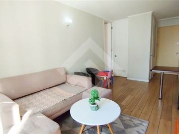Departamento en Venta en Calle Santa Petronila a pocos metros del metro Las Rejas