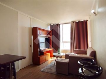 Departamento en Venta en Calle Santa Petronila a pocos metros del metro Las Rejas