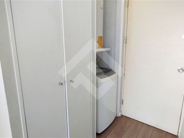 Departamento en Venta en Calle Santa Petronila a pocos metros del metro Las Rejas