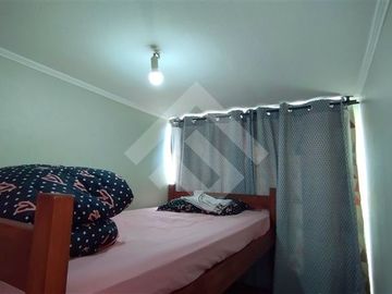 Departamento en Venta en Calle Santa Petronila a pocos metros del metro Las Rejas