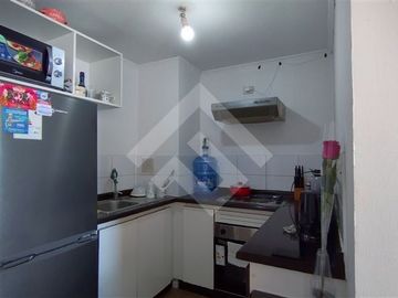 Departamento en Venta en Calle Santa Petronila a pocos metros del metro Las Rejas