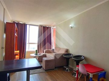 Departamento en Venta en Calle Santa Petronila a pocos metros del metro Las Rejas