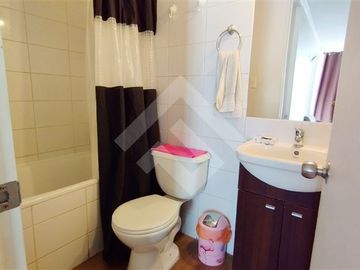 Departamento en Venta en Calle Santa Petronila a pocos metros del metro Las Rejas