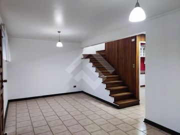Casa en Venta en Pajaritos / Portales