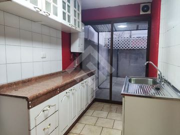 Casa en Venta en Pajaritos / Portales