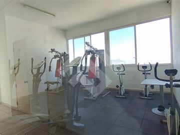 Departamento en Venta en Calle Santa Petronila, a pocos metros del metro Las Rejas
