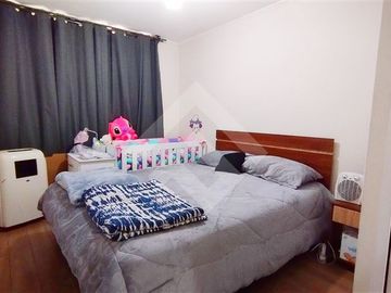 Departamento en Venta en Calle Santa Petronila, a pocos metros del metro Las Rejas