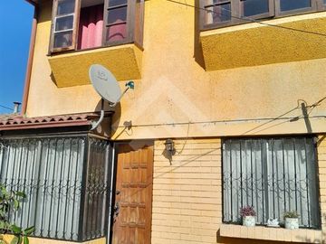 Casa en Venta en Alfonso X 5214