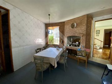 Casa en Venta en Julia Bernstein