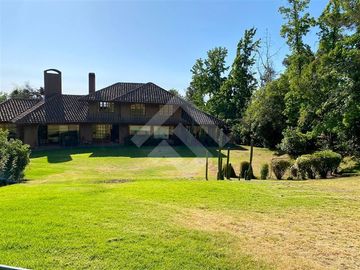 Casa en Venta en Julia Bernstein