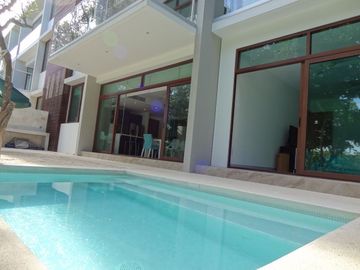 Departamento en Venta  en la Riviera Maya, Planta Baja con Alberca Privada..