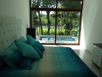 Departamento en Venta  en la Riviera Maya, Planta Baja con Alberca Privada..