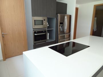 Departamento en Venta  en la Riviera Maya, Planta Baja con Alberca Privada..