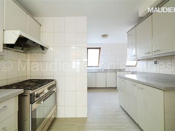Departamento en Venta en El Golf