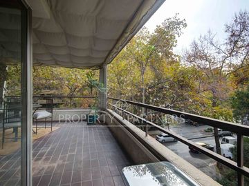 Excelente distribución en barrio residencial, a pasos de metro Tobalaba, Providencia