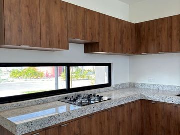Lista para Estrenar casa de 1 Planta en Cholul  al Norte De Merida