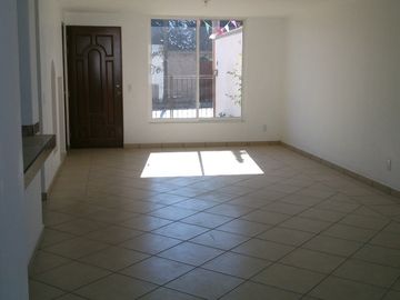 Casa en Venta, San Felipe Tlamimilolpan, Toluca, Edo. México