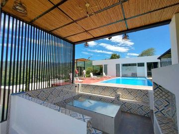 Quinta con Piscina privada en Venta en La Mesa/Ganga