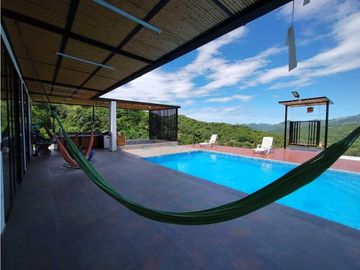 Quinta con Piscina privada en Venta en La Mesa/Ganga