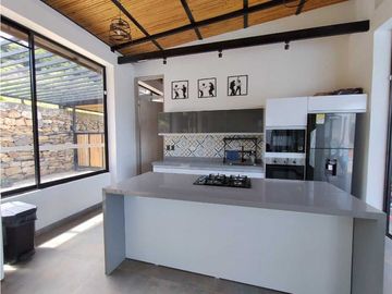 Quinta con Piscina privada en Venta en La Mesa/Ganga