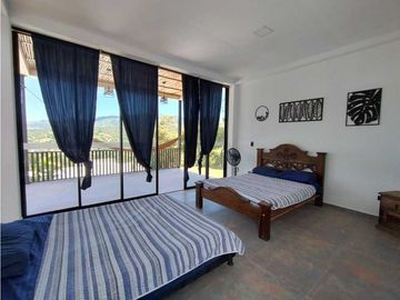Quinta con Piscina privada en Venta en La Mesa/Ganga