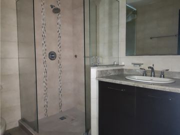 VENTA  APARTAMENTO EMBASSY VILLAGE