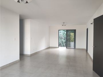 VENTA  APARTAMENTO EMBASSY VILLAGE