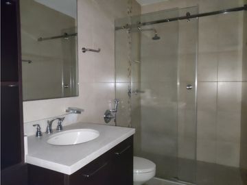 VENTA  APARTAMENTO EMBASSY VILLAGE