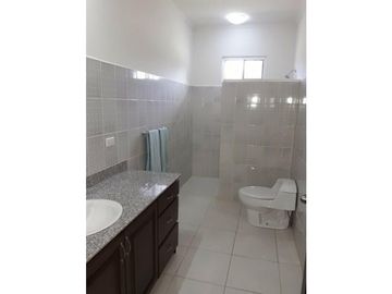 Venta: Propiedad de playa con 4 casas en Santa Clara