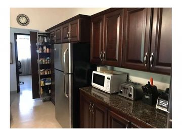 Venta: Propiedad de playa con 4 casas en Santa Clara